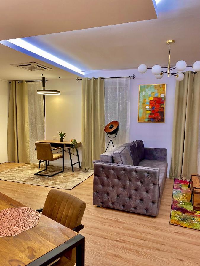 Blancris Boutique Lägenhet Braşov Exteriör bild